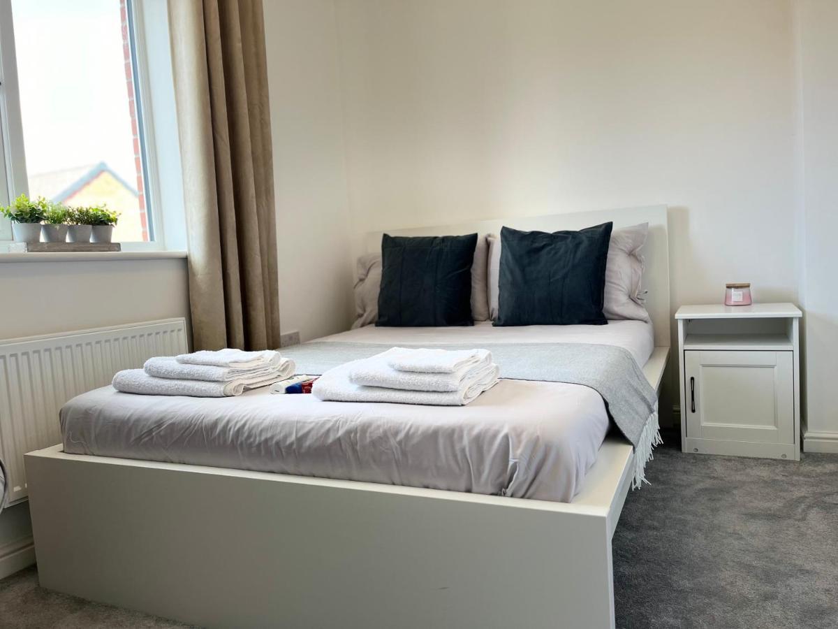 New Ollerton Parkgate Restアパートメント エクステリア 写真